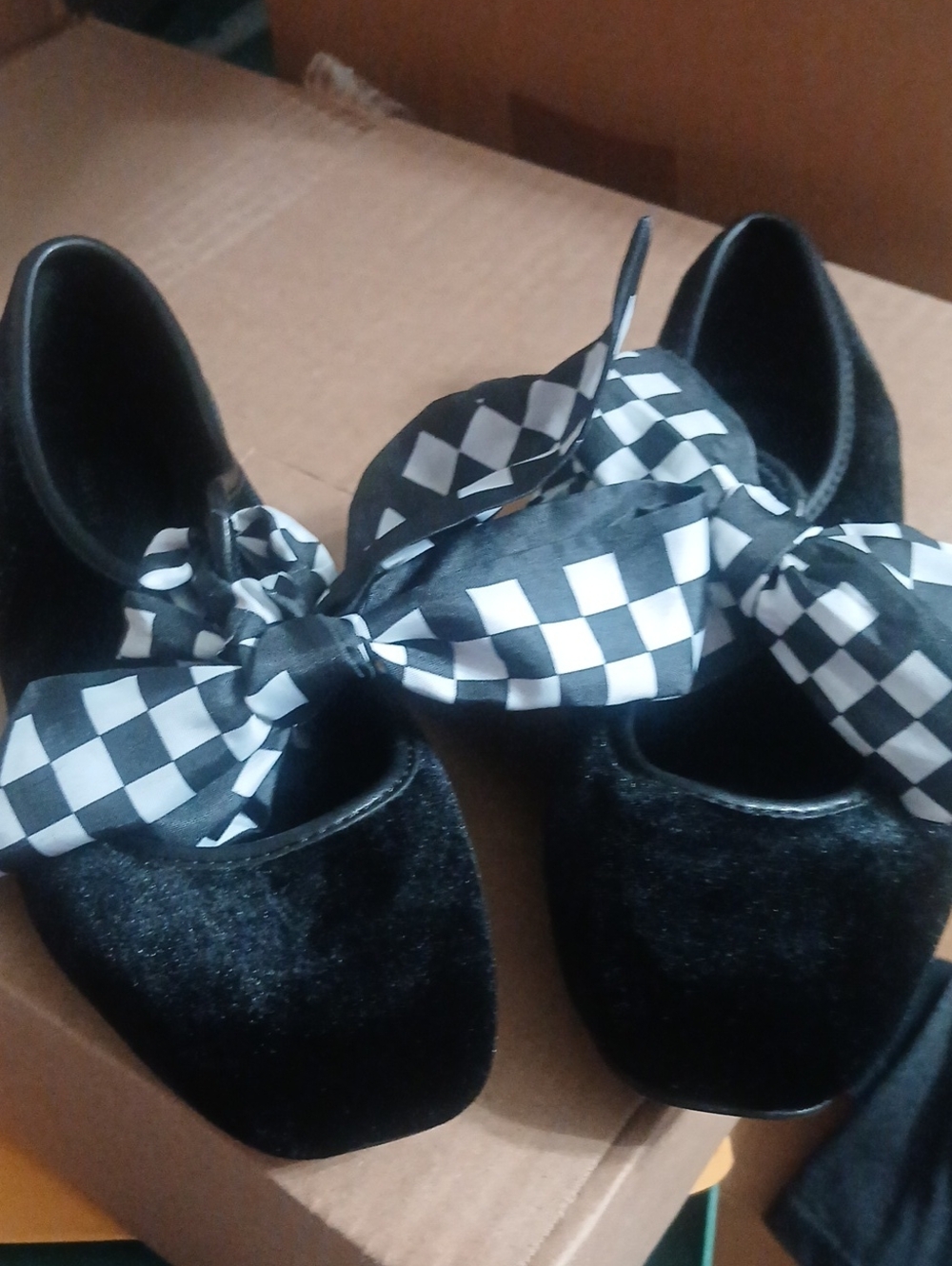 American Eagle Outfitters Black Velvet Flats with Black & White Check Bow